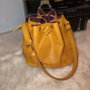 Louis Vuitton 🐥 NOE EPY yellow 🌻🌼🌕